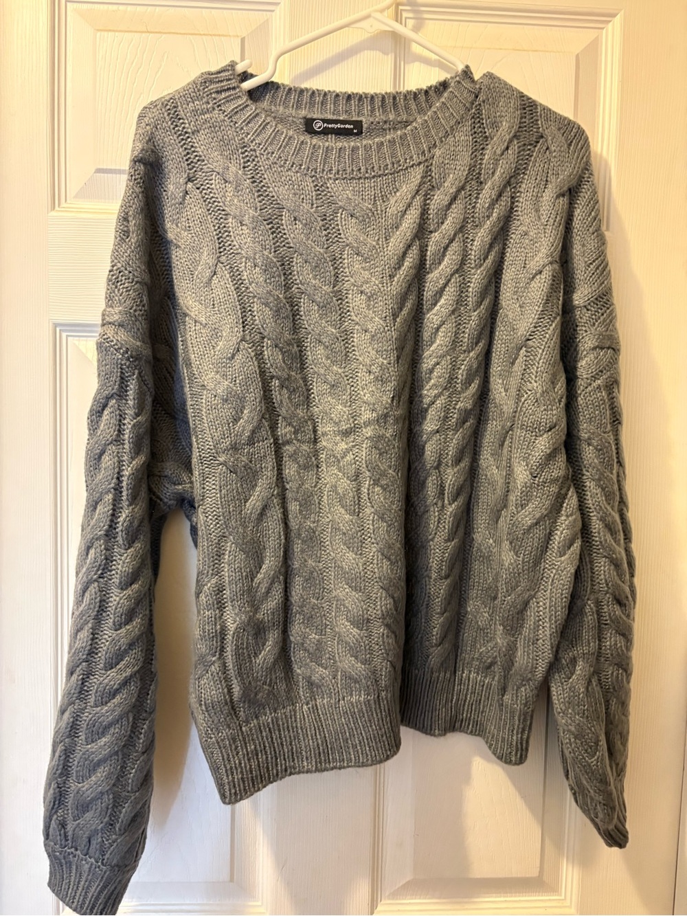 Cable Knit Crewneck Sweater - Gray